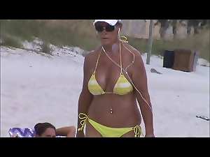 filthy solid jiggly tit spy on beach 32